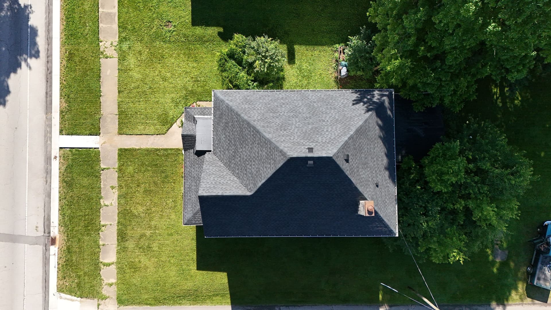 Gallery photos for Stylish New Roof Installation in Milford Ohio: Image #1