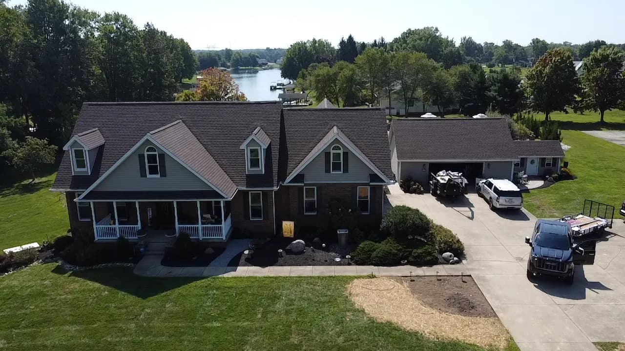 Full Roof Tear-Off and Replacement at Lake Waynoka image
