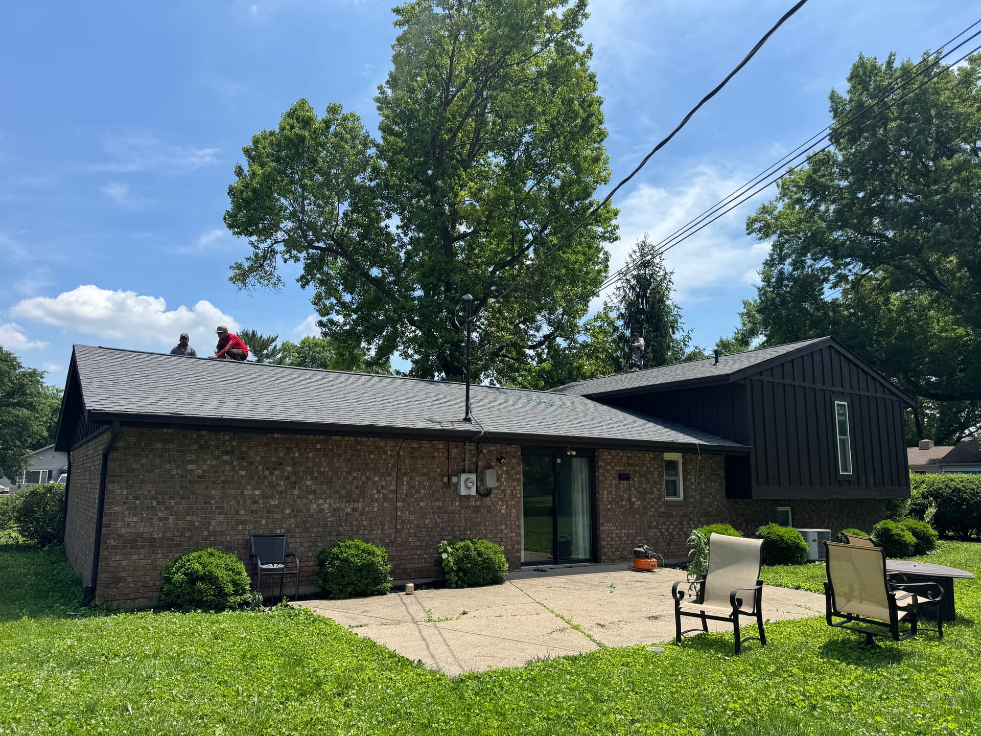 Gallery photos for Full Roof Tear-Off and GAF HDZ Shingle Install in Cincinnati: Image #2