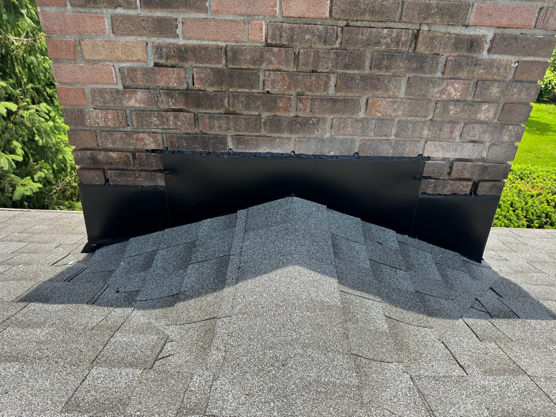 Gallery photos for Full Roof Tear-Off and GAF HDZ Shingle Install in Cincinnati: Image #4