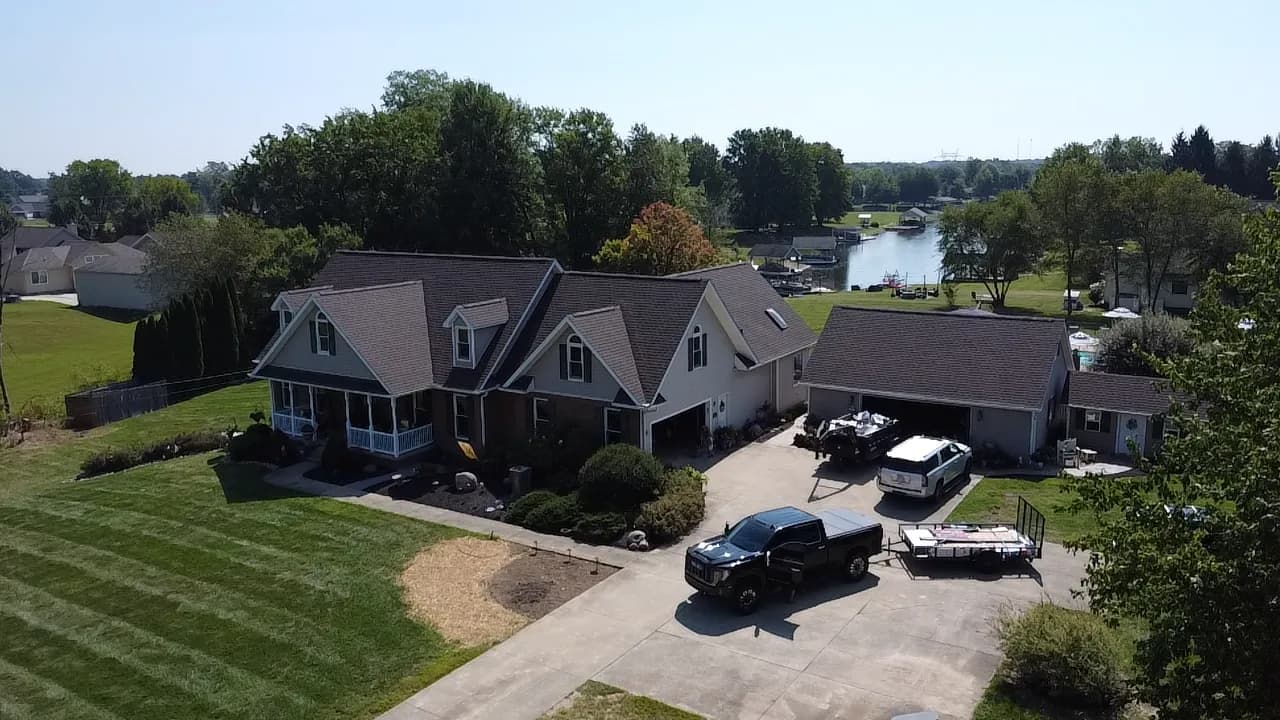 Gallery photos for Full Roof Tear-Off and Replacement at Lake Waynoka: Image #5