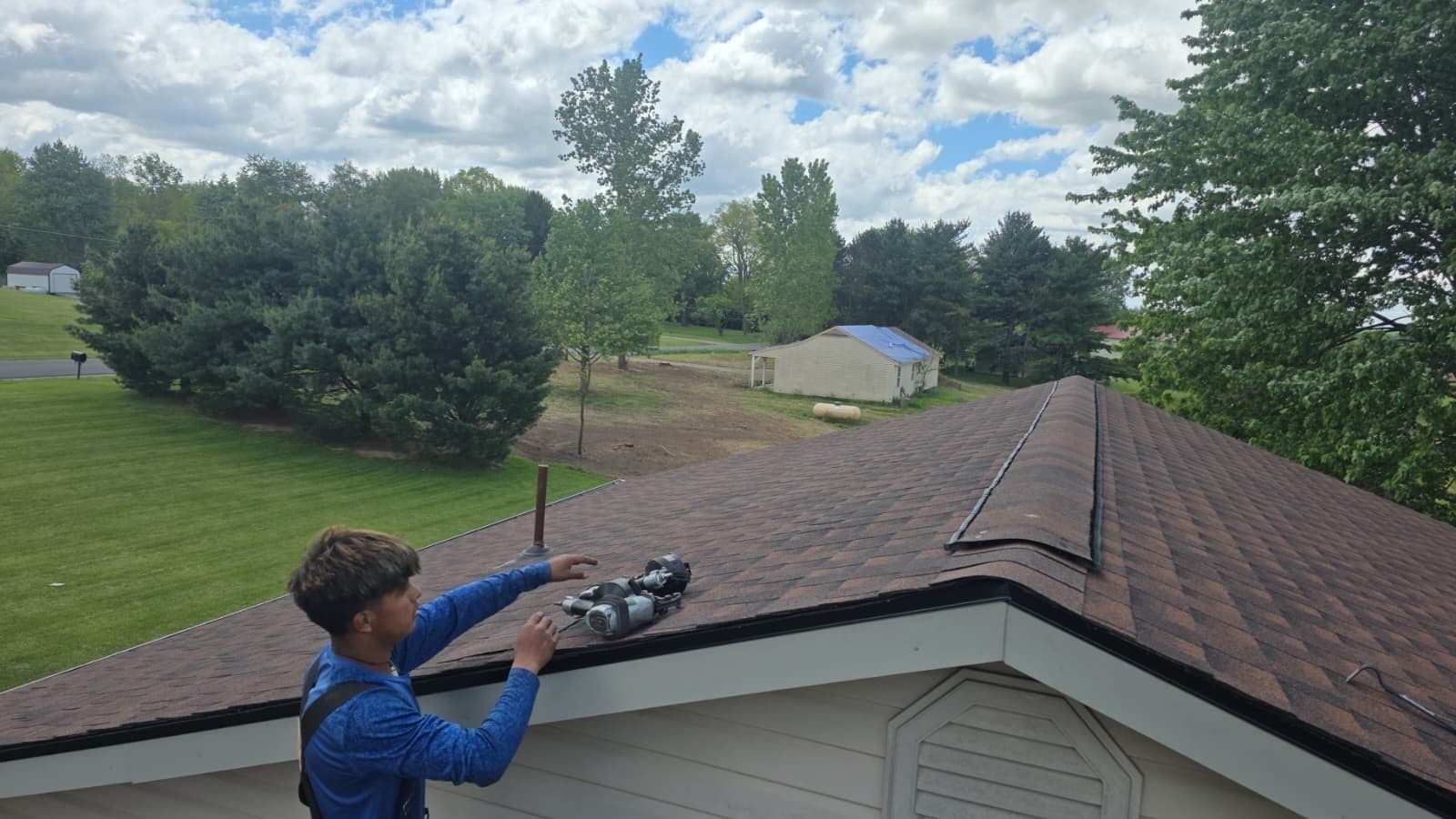 Gallery photos for Full Roof Tear-Off and GAF HDZ Replacement in Mount Gilead: Image #3