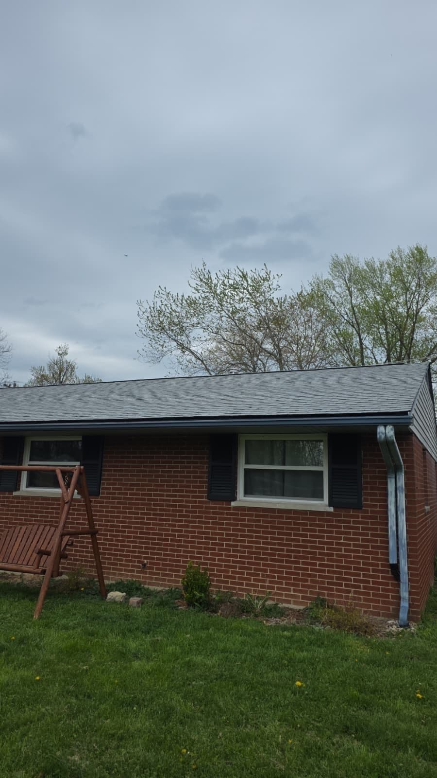 Gallery photos for GAF HDZ Shingle Roof Replacement in Hamilton Ohio: Image #1