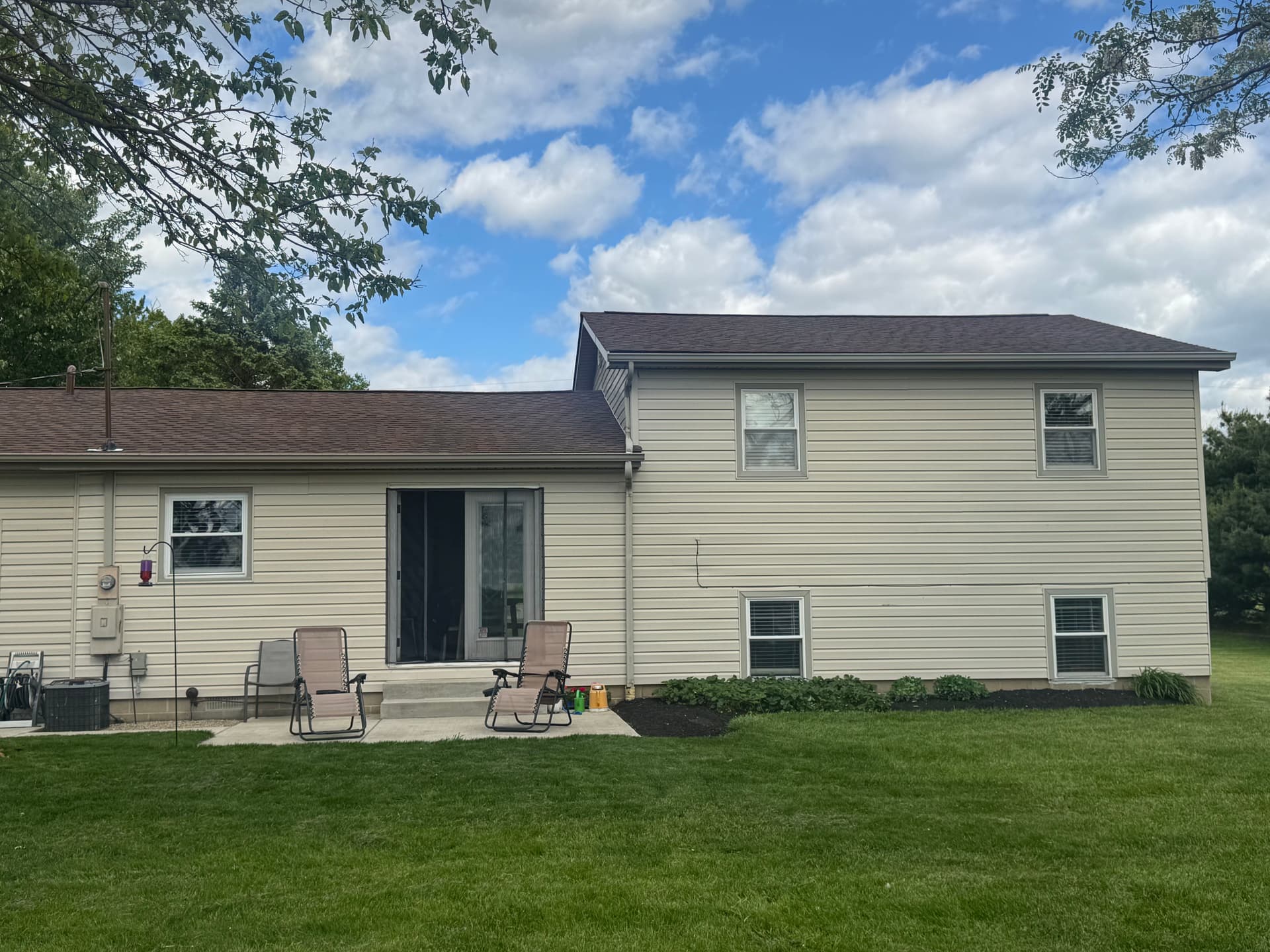 Gallery photos for Full Roof Tear-Off and GAF HDZ Replacement in Mount Gilead: Image #2
